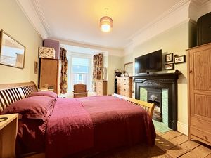 Photo 6- click for photo gallery